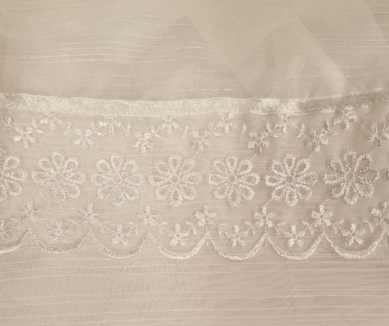 Hovedbilde Johanna Dåpskjole  uten lue 